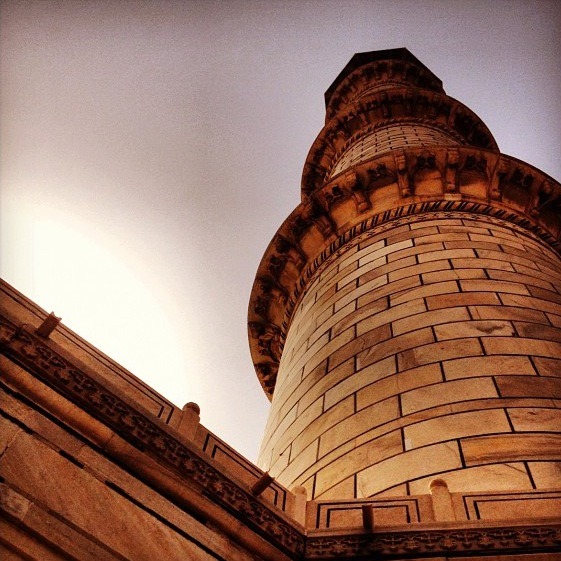 taj mahal at sunrise, india